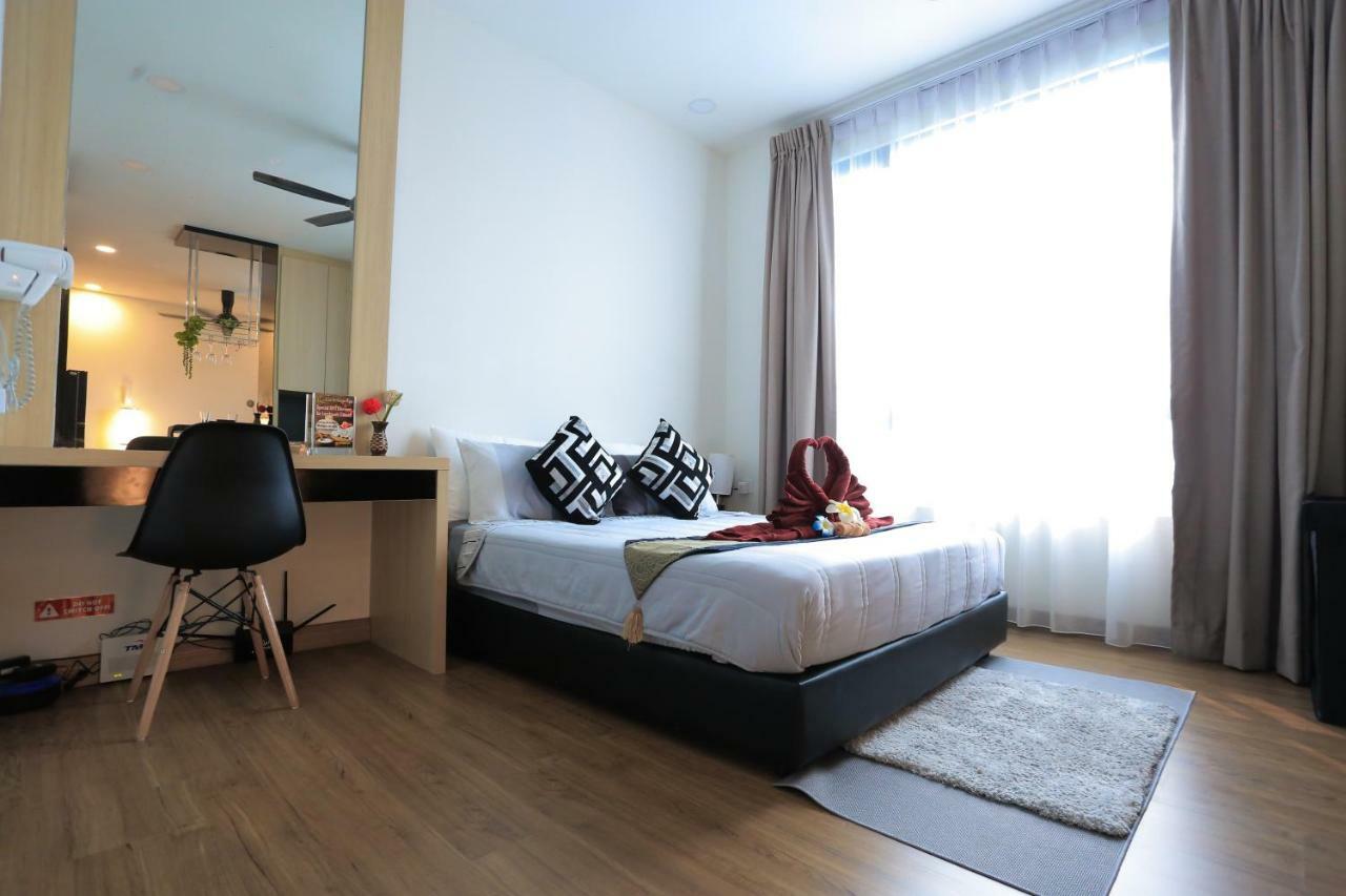 Mlh Deluxe Studio Suites @ Landmark Residence チェラス エクステリア 写真